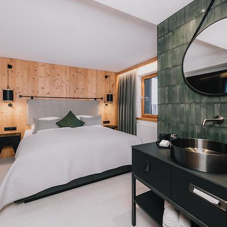 Alpinlounge Raetia Appartements Ischgl Bagian luar foto