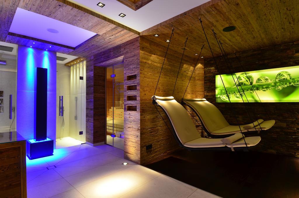 Alpinlounge Raetia Appartements Ischgl Ruang foto