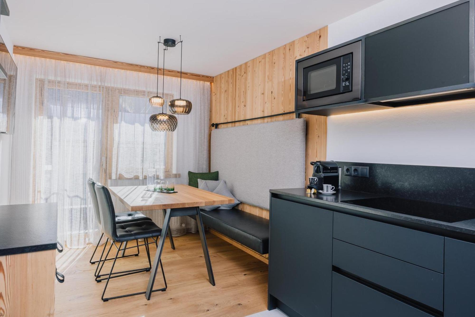 Alpinlounge Raetia Appartements Ischgl Bagian luar foto