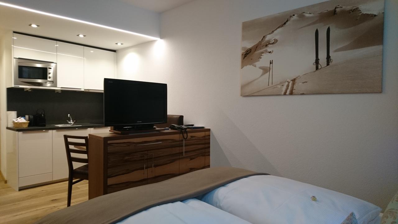 Alpinlounge Raetia Appartements Ischgl Bagian luar foto