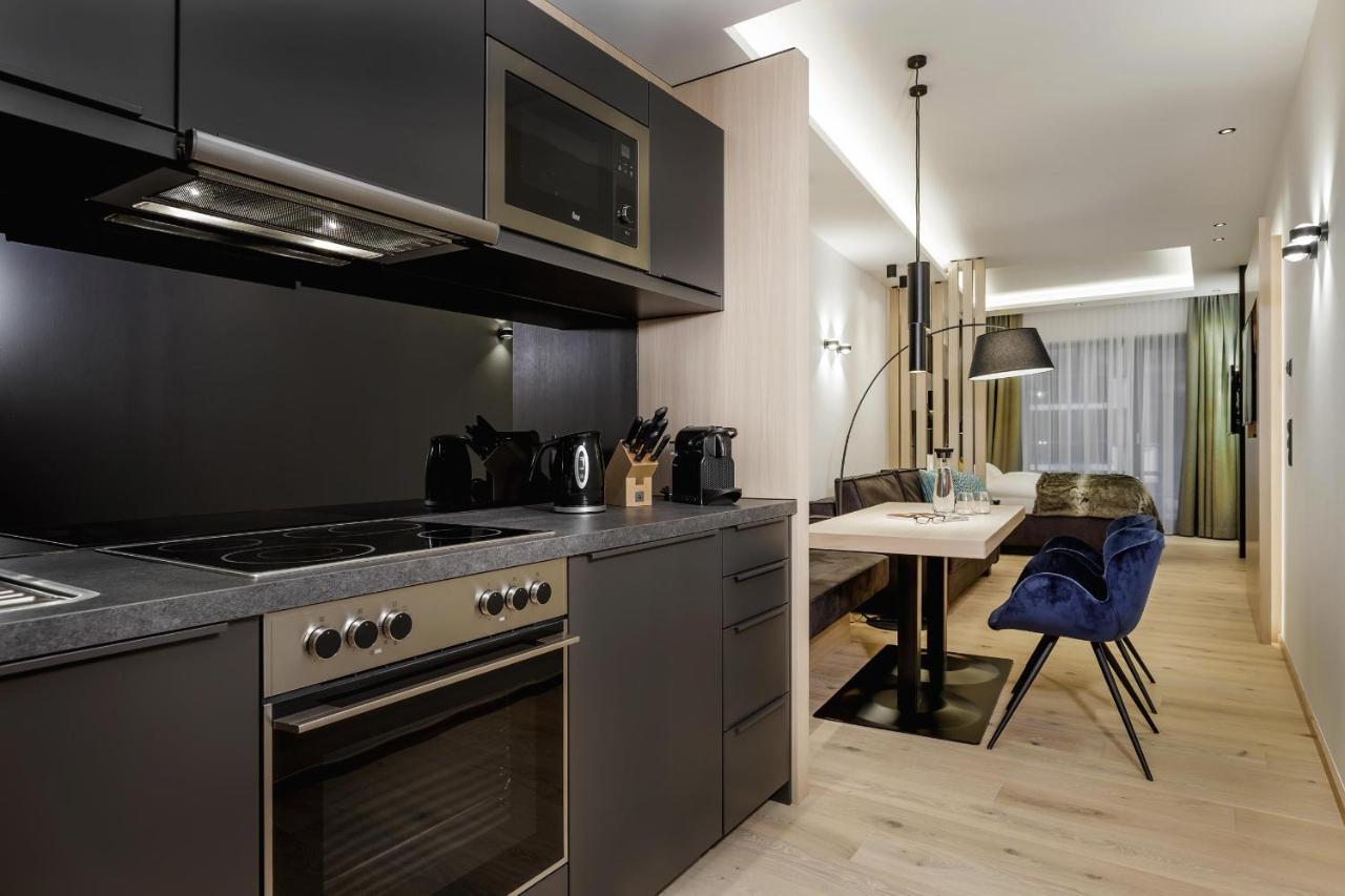Alpinlounge Raetia Appartements Ischgl Bagian luar foto