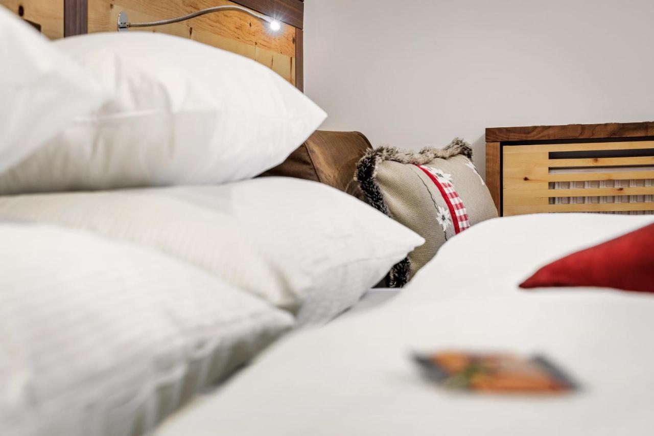 Alpinlounge Raetia Appartements Ischgl Bagian luar foto